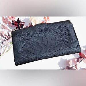 CHANEL Vintage Caviar Leather CC Bifold Wallet – Black -Rare Vintage